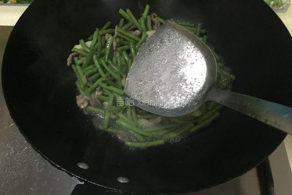 肉丝炒豇豆的做法图解8