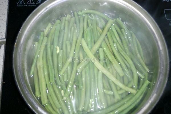 长豆角炒肉的做法图解2