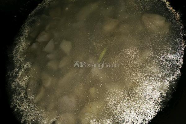 酸菜芋头汤的做法图解6