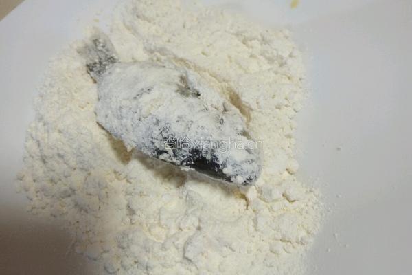 酥小鲫鱼的做法图解9