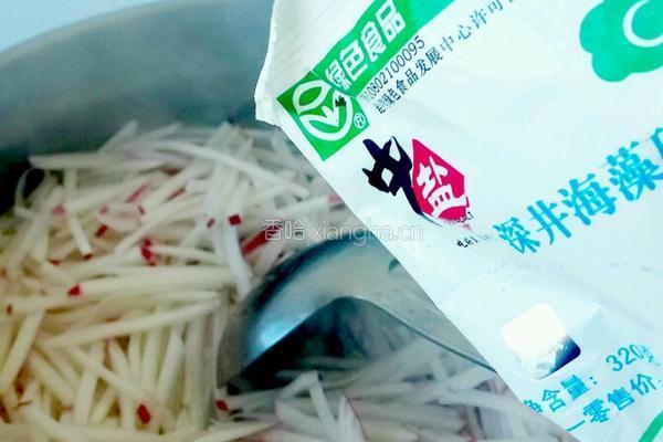炝炒萝卜丝的做法图解5