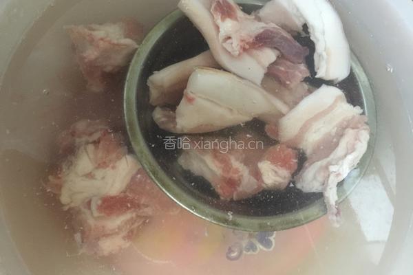 排骨年糕的做法图解1