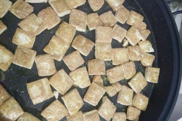 椒盐豆腐的做法图解3