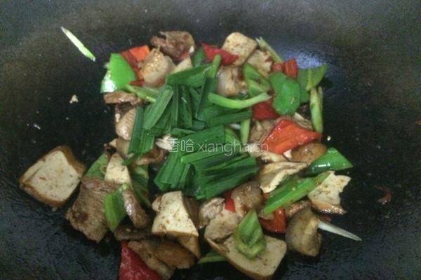 香干回锅肉的做法图解11