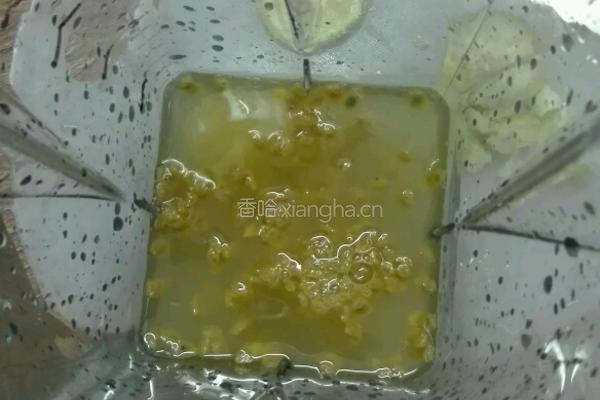 柠檬百香果汁的做法图解6