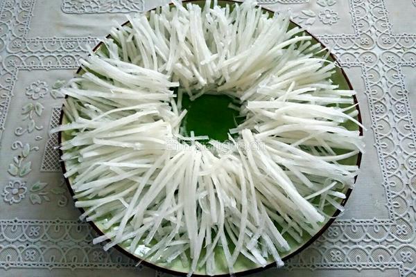 蒸萝卜丝的做法图解3