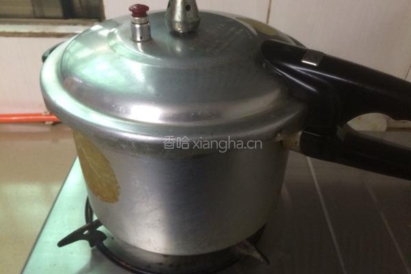 莲藕汤的做法图解6