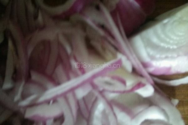 麻辣洋葱豆皮丝的做法图解2