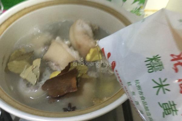 焖猪脚的做法图解6