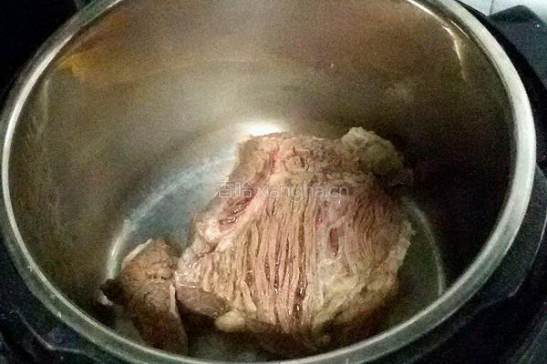 五香酱牛肉的做法图解3