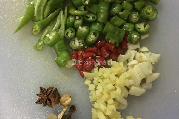 双椒鸡翅的做法图解3
