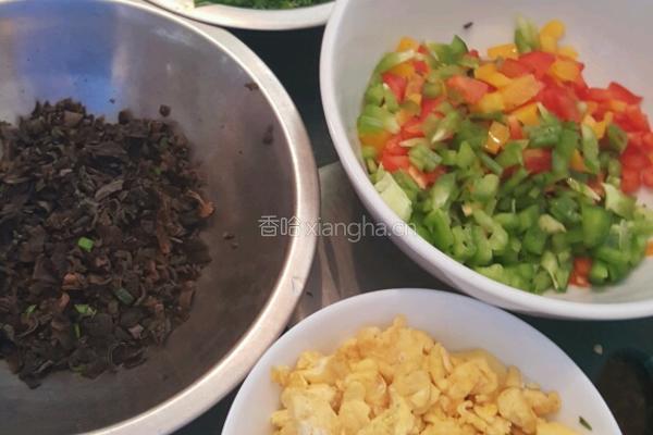 韭菜蛋三色椒盒子的做法图解3