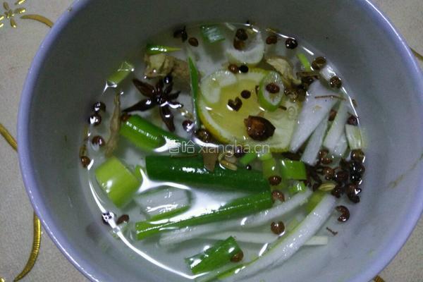 猪肉饺子馅的做法图解5