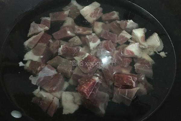 土豆炖牛腩的做法图解2