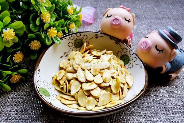 原味炒南瓜子的做法图解7