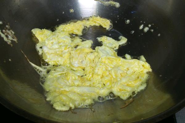 韭菜鸡蛋馅饼的做法图解3
