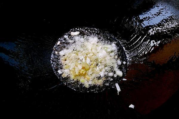 鸡蛋炒粉条的做法图解4