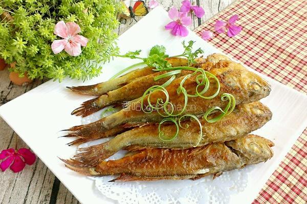 油煎小黄鱼的做法图解6