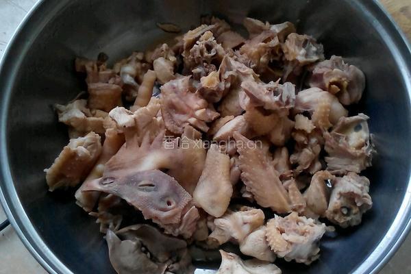 家常炖小笨鸡的做法图解2