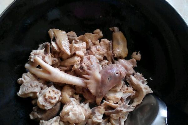 家常炖小笨鸡的做法图解3