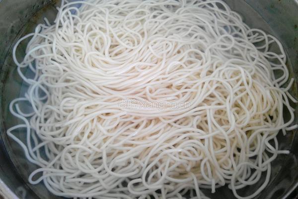 西红柿鸡蛋凉面的做法图解8
