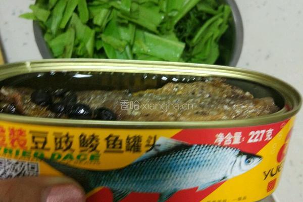 豆豉鲮鱼油麦菜的做法图解2