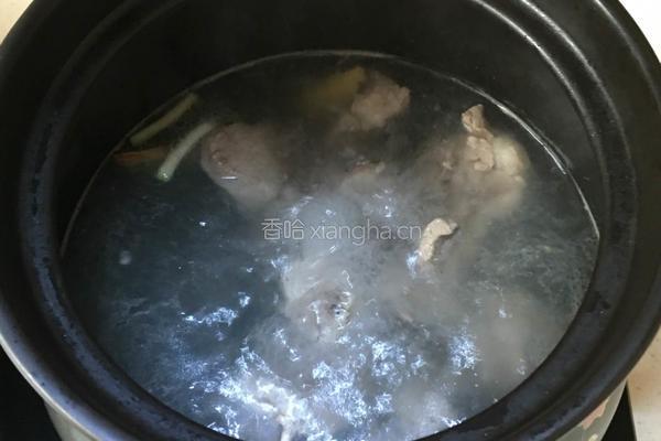 砂锅排骨海带汤的做法图解5