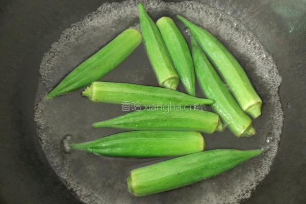 秋葵炒肉片的做法图解4