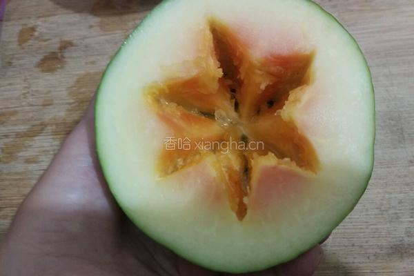 凉拌木瓜丝的做法图解1