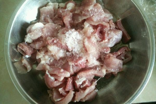 土豆炒肉片的做法图解2