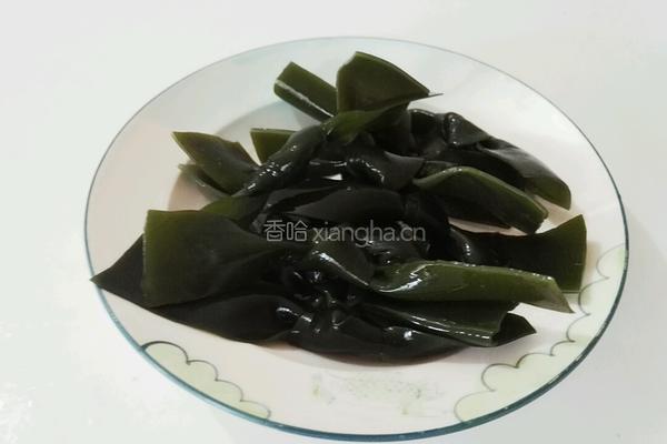 海带老鸭汤的做法图解1