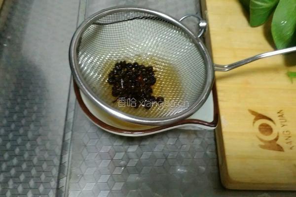 椒油口蘑小油菜的做法图解7