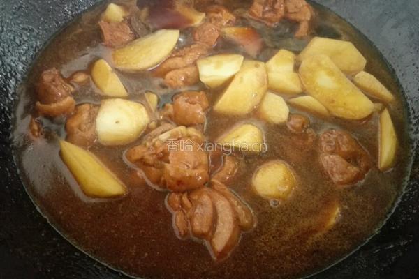 土豆炖鸡肉的做法图解7