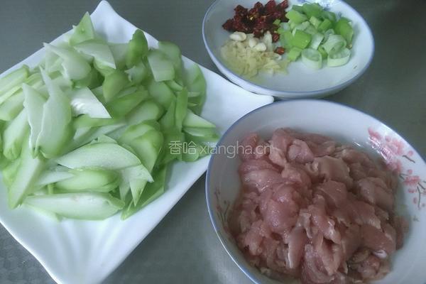 佛手瓜炒肉片的做法图解2