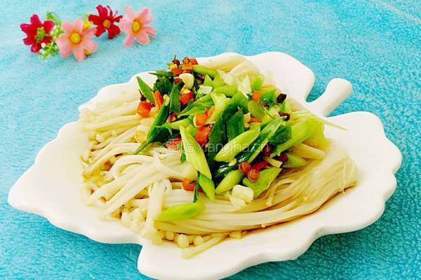 蒜苗拌金针菇的做法图解11