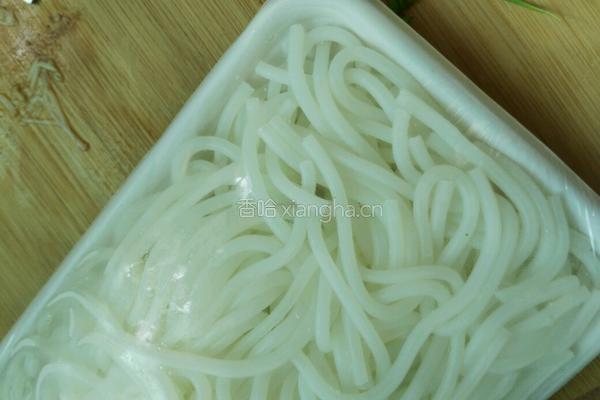 酸菜炒粉的做法图解1