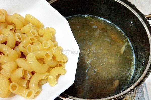 绿豆通心粉糖水的做法图解5
