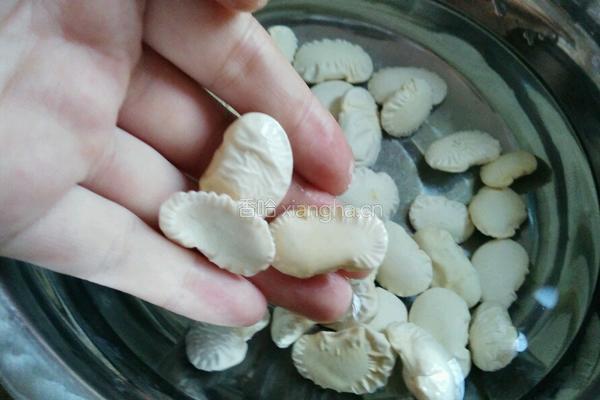 椰汁芸豆鸡汤的做法图解4