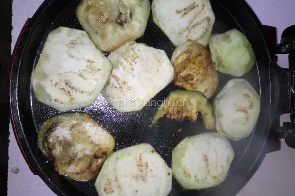 电饼铛烤茄子的做法图解2