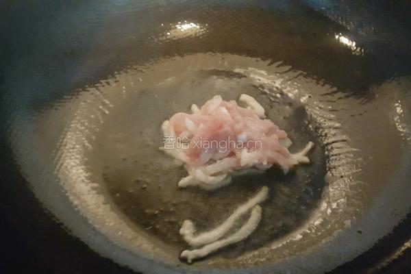 金针菇肉汤的做法图解4