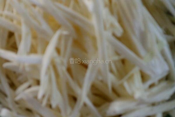 茭白炒肉的做法图解1