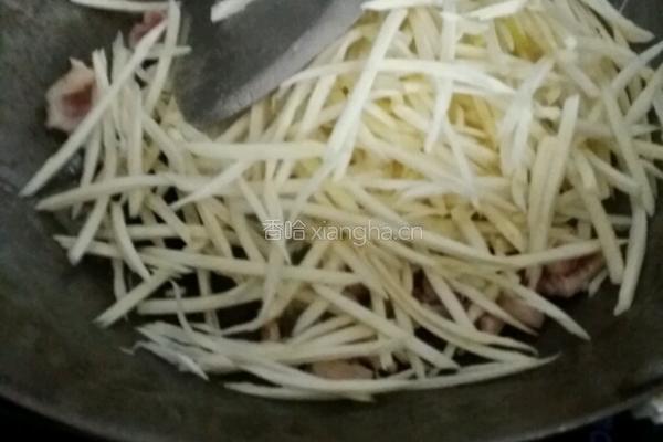 茭白炒肉的做法图解5