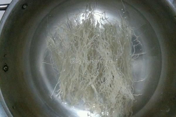 蒜蓉粉丝蒸开边虾的做法图解2