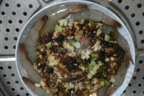 蒜蓉粉丝蒸开边虾的做法图解10
