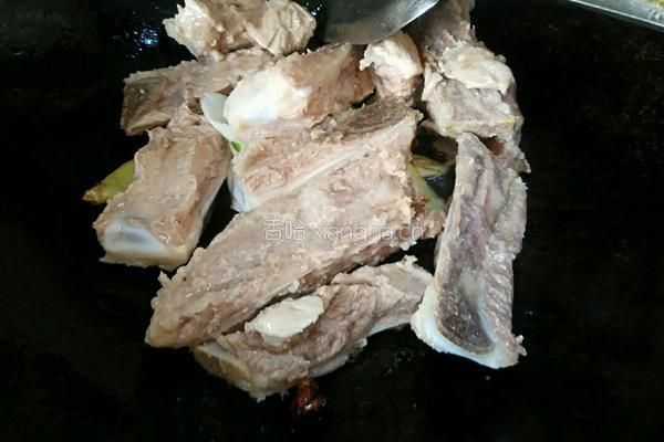 洋葱土豆炖排骨的做法图解3