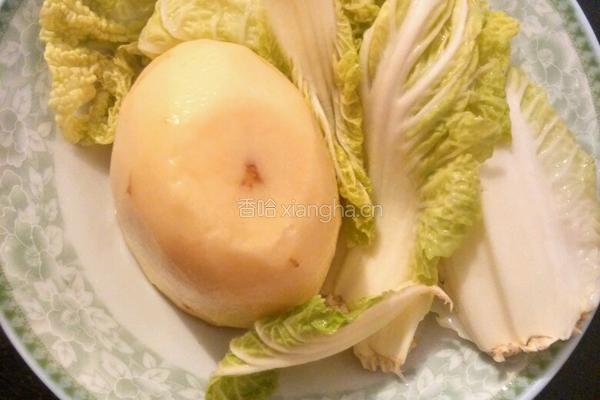 土豆熬小白菜的做法图解1