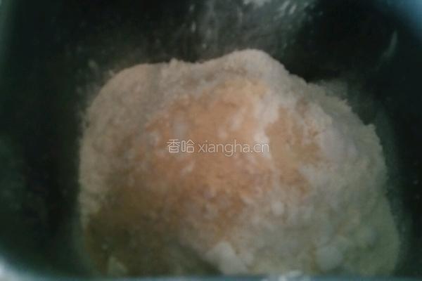 电饭锅烤面包的做法图解1