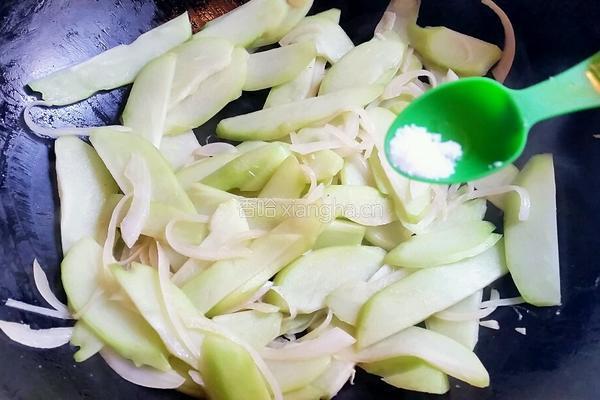 佛手瓜炒虾仁的做法图解7