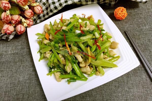 鸡肉炒芹菜的做法图解8