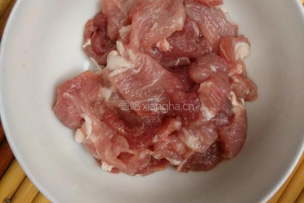 瘦肉皮蛋粥的做法图解2